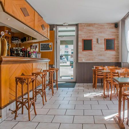 Café Hôtel de la Gare Champagnole Exterior foto